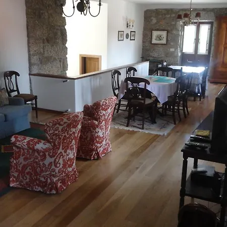 Casas Do Eido E Casa Da Viuva