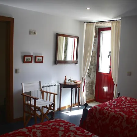 Casas Do Eido E Casa Da Viuva