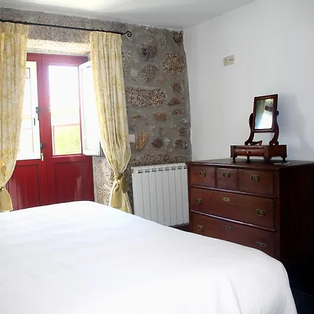 Casas Do Eido E Casa Da Viuva بيت ضيافة *