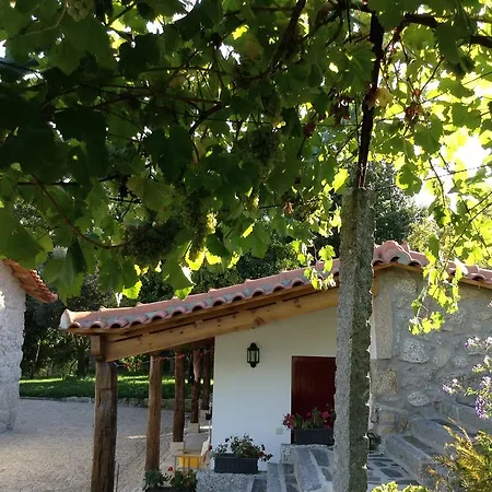 Casas Do Eido E Casa Da Viuva