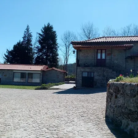 Casas Do Eido E Casa Da Viuva بيت ضيافة