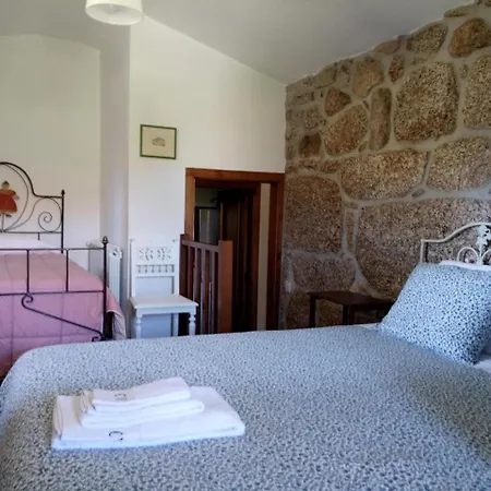 Casas Do Eido E Casa Da Viuva Pensjonat *