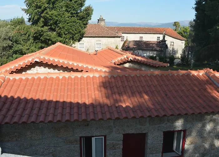 Casas Do Eido E Casa Da Viuva *