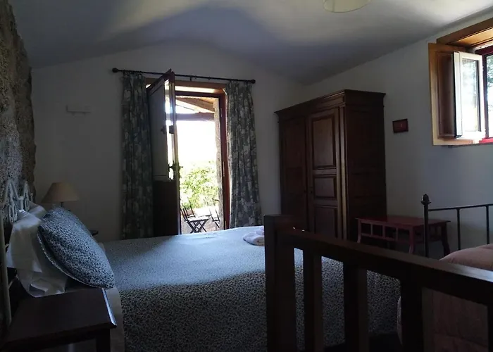 Casas Do Eido E Casa Da Viuva